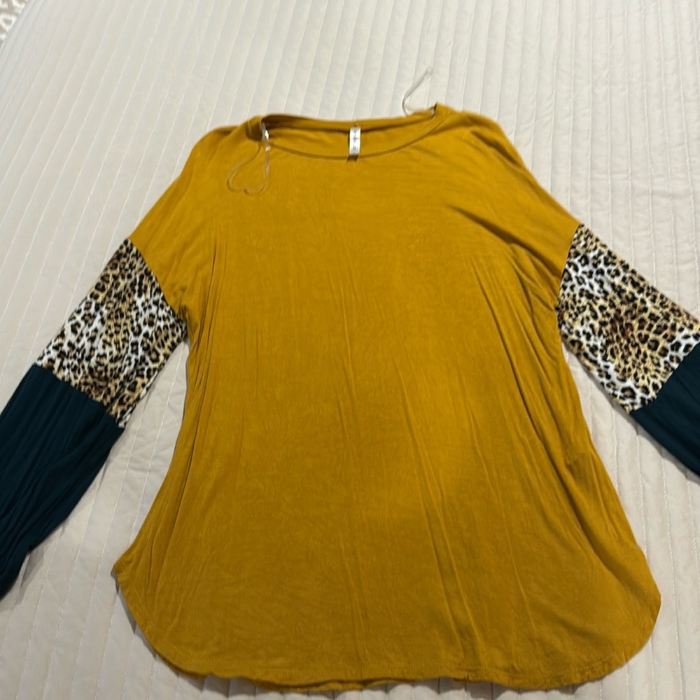 Women’s large tunic